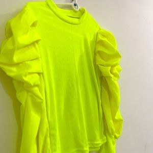 Ballon sleeve neon classic top